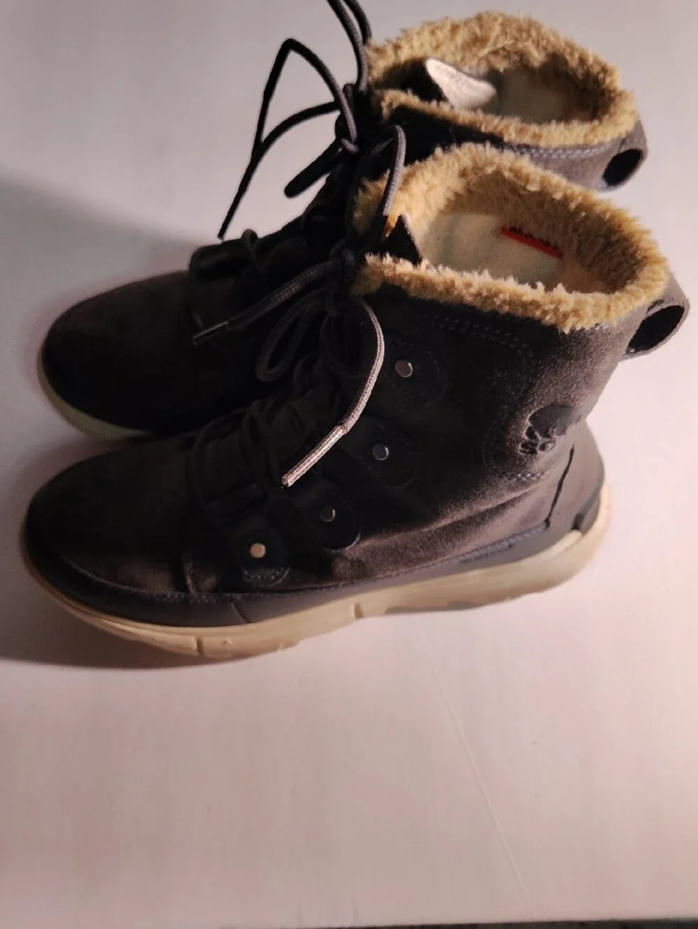 Sorel Women's Size 8 Gray Lace-Up Faux-Fur Winter Boots WM